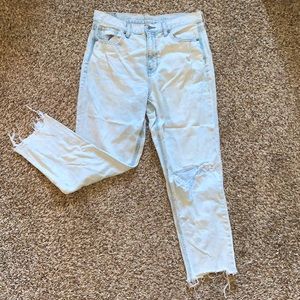 🌟AEO Short Mom Jeans🌟